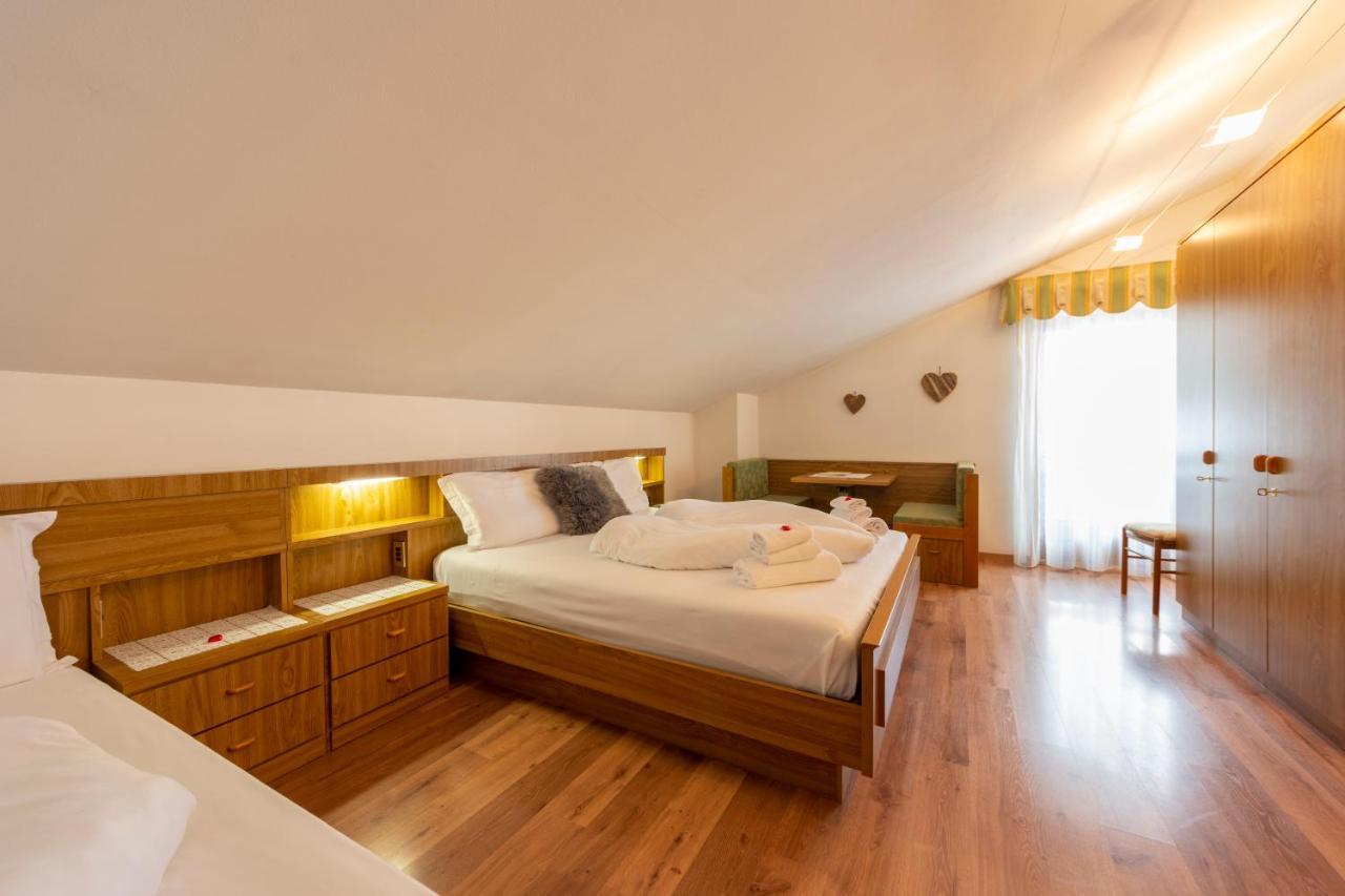 Hotel Ciampian モエナ エクステリア 写真